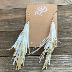 ❄️ Plunder | Elegant White and Gold Tassel Earrings Boho Beach
